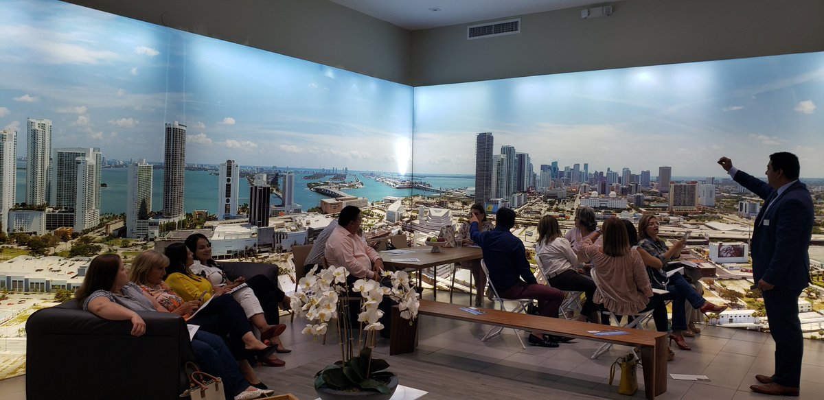 FortexRealty's tweet photo. Si quieres vender tu ciudad, tienes que conocerla!
#welovemiami #miamirealestate #newconstruction #newhomes #fortexrealty #teamfortex #miamicity #downtownmiami #miamibeach #doralrealestate #realtors https://t.co/ERRbBoavAF