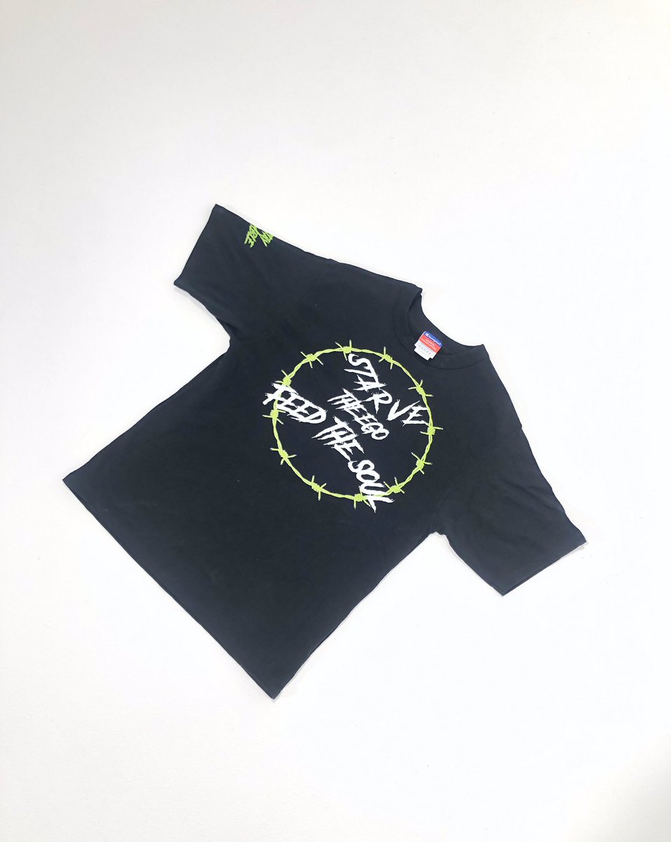 raevenchy's tweet photo. I need brand ambassadors for my clothing line 💖  

you must : 

- be 17+ 
- college students and hs preferred
- must have ig &amp; has over 2k followers
- located in the United States 
- clothing will be free or half off for ambassadors 
- retweet and dm me if you’re interested 💖 https://t.co/VTQFd0ToNZ