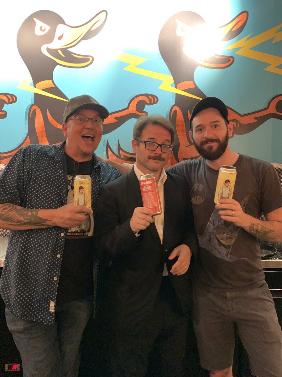 ShaneBookman's tweet photo. These fucking guys. #SDCC2019 #drawingbloodcomic https://t.co/Qoogt7m6ZW