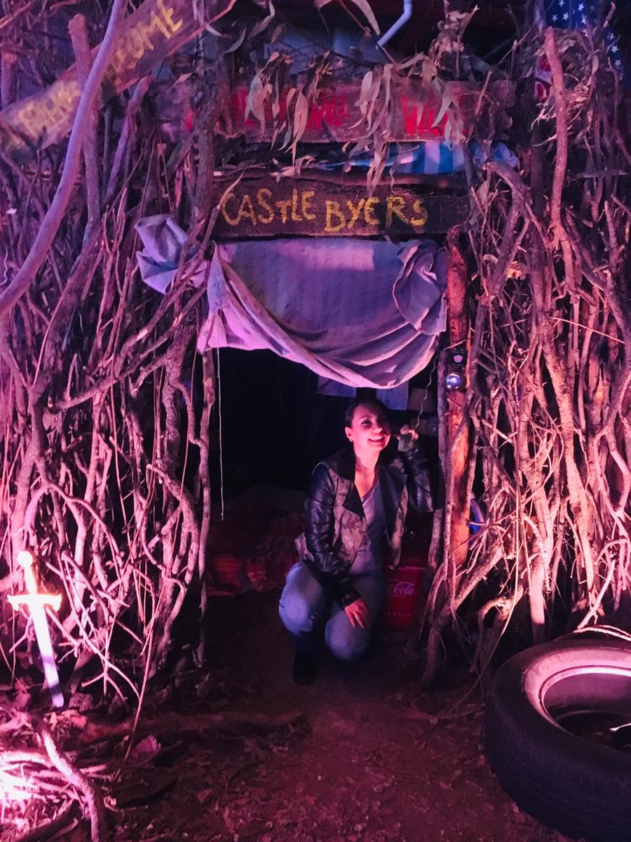 midnightpr1nces's tweet photo. Después de hacer fila por 10 horas por fin lo logré #strangerooms #StrangerThings https://t.co/xuTpkUepex