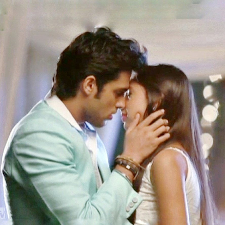 Cause it's the 5th anniversary of KYY. My MaNan babies as soft little birds.. #KYYTURNS5