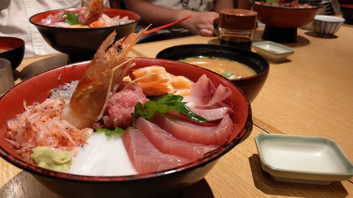 としみず 年水 オフシーズン 西伊豆から沼津に移動して海鮮丼食べてきました としみず 年水 オフシーズン 西伊豆から沼津に移動して海鮮丼食べてきました