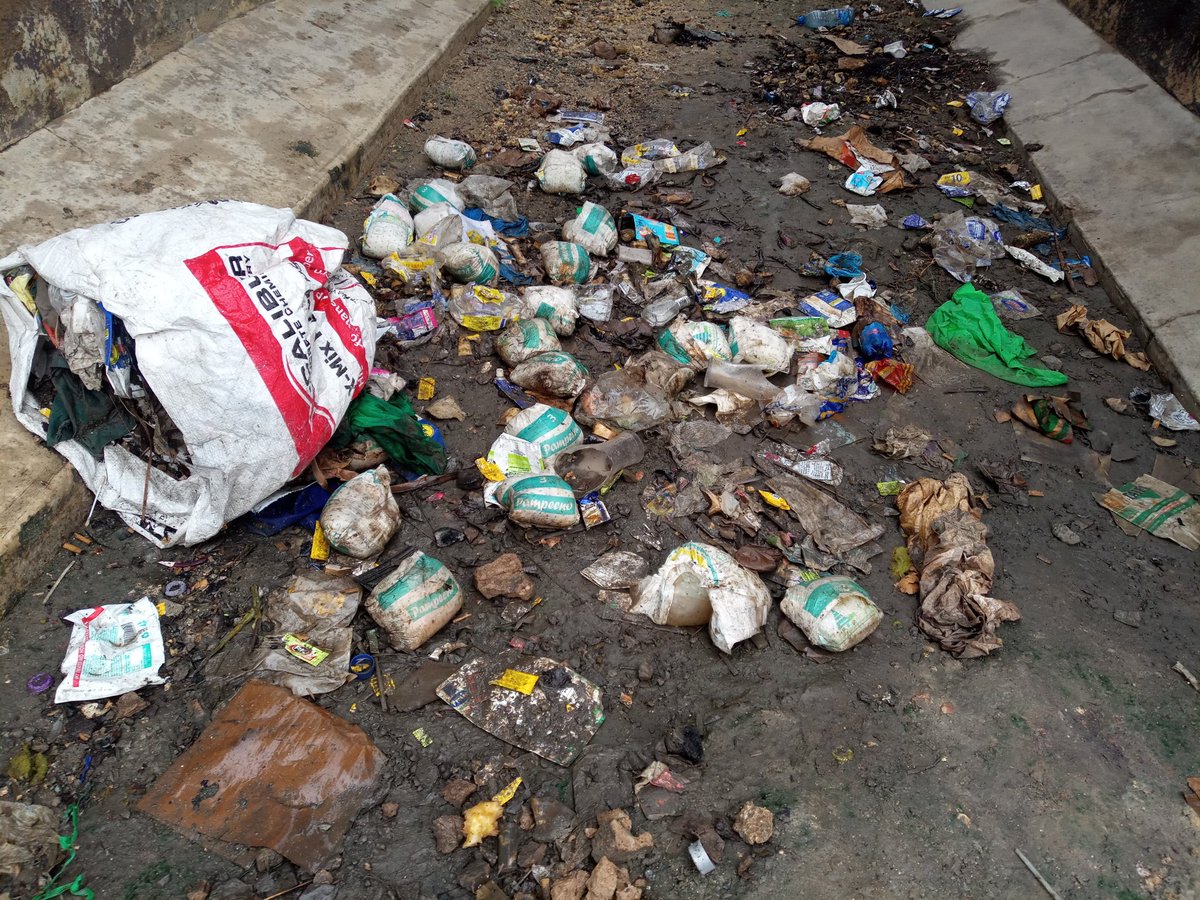 cesudKE's tweet photo. The interior of @MombasaCountyKe is painted with these scenes. Residents just litter. This narrative must change! #miminimombasa campaign aims at taking responsibility back to the people.
Tomorrow 12pm we share the first creative video! Help us push the message through retweet. https://t.co/knagSYdUHR