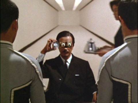 Idaten Jr ドリフターズ の紫って ウルトラセブン のロボット長官がモデルかな クリソツだし T Co 1rim8wqz9u Twitter