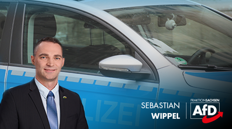 isaxx's tweet photo. Sächsische Polizei ist Garant für unsere Demokratie #SächsischePolizei https://t.co/VSs4Jc6pwm https://t.co/5oCRHyCIpK