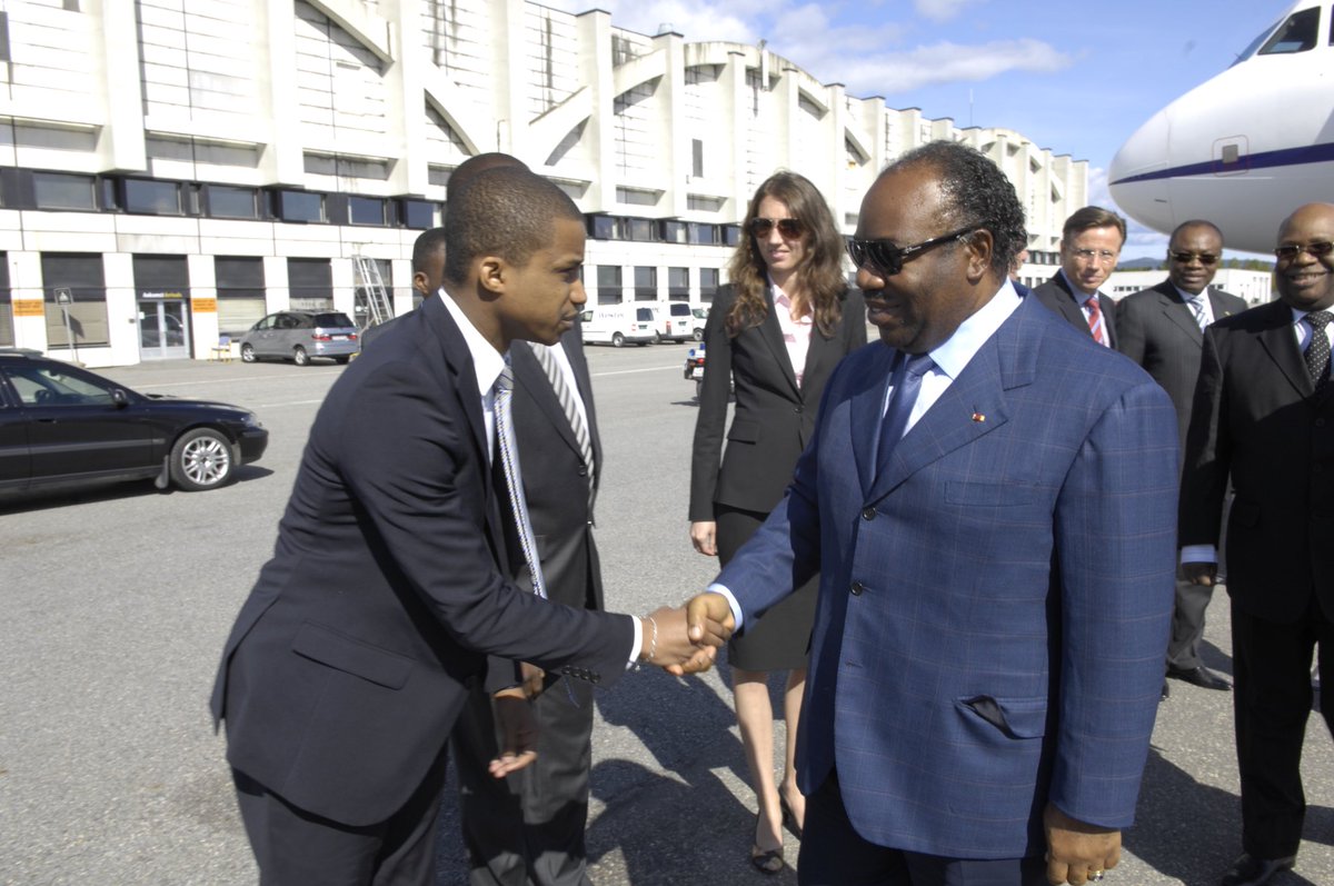 Alaric_Moubouyi's tweet photo. Je remercie @PresidentABO de m’avoir donné l’opportunité de l’accompagner à la @PresidenceGabon. Mon engagement auprès de l’Etat #Gabon-ais et du chef de l’Etat se poursuite au ministère de l’Economie. Un nouveau challenge exaltant. https://t.co/dZ4AMDjJJv