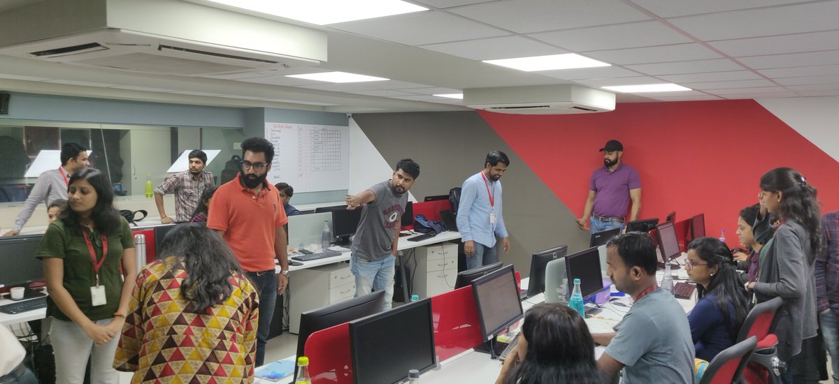 AbsoluteReports's tweet photo. The team took part in an enthralling game of 'Passing the Parcel' in this week's Fun Wednesday activity.

#corporateevent #corporategames #funwednesday https://t.co/cvm4ECon3T