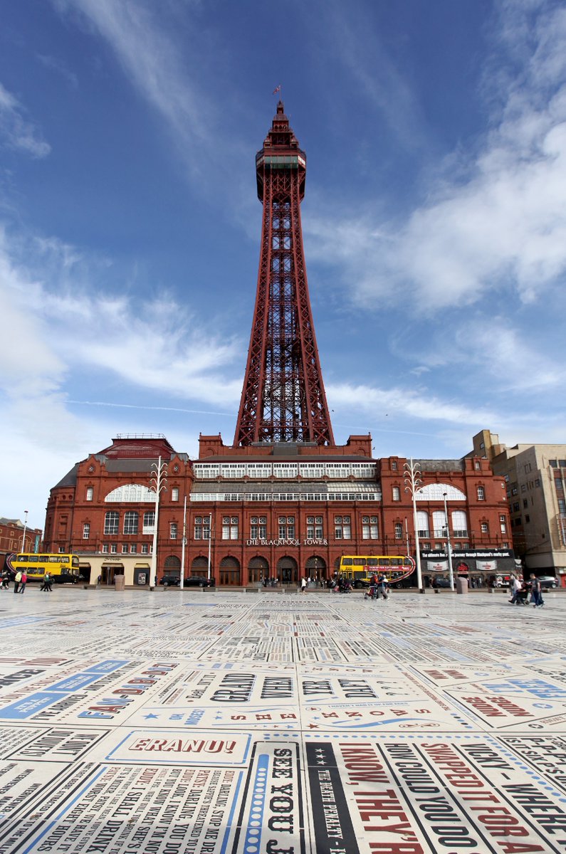 SuperBreak's tweet image. 🤩 LAST CHANCE! 🤩

Don't forget, we’re giving away a family break for four to Blackpool this month. You could win a 2-night hotel stay and 4 Blackpool “BIG” tickets!

Head this way to find out more: bit.ly/30qObqc