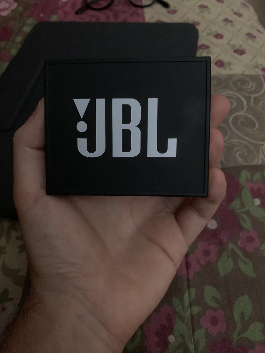 giogiodima's tweet image. Il mio #PrimeDay #jblgo