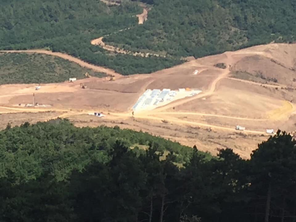 ekolojibirligi's tweet photo. KİRAZLI ALTIN MADENİ PROJESİ ACİLEN DURDURULSUN!
ÇEVRESEL ETKİ DEĞERLENDİRME RAPORU’NA AYKIRI İŞLEM YAPILIYOR!
Basın açıklamamız ;
#KazdağlarıHepimizin https://t.co/WjGYRPvWaE