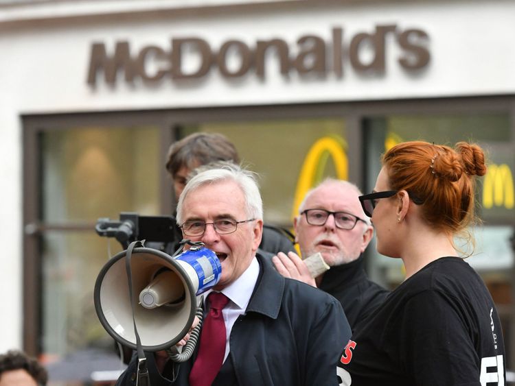 pplsassembly's tweet image. .@johnmcdonnellMP will join us to speak at the Rally on Monday night. Make sure you get along to Downing street, 6pm on the eve of Boris Johnson's coronation. Let's set the tone &amp;amp; make it clear he is not our PM.
#NotMyPM
#ToriesOut
#EndAusterityNow