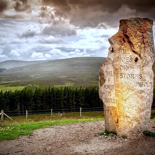 BarefootWayne's tweet photo. Take a moment to behold,
As still skies or storms unfold,
In sun rain sleet or snow,
Warm your soul before you go.
.
A striking granite sculpture that is designed to draw attention to the landscape surrounding Corgarff.
.
.
.
.
. .
.
#thewatchers #cairm… https://t.co/OoyjhTaMTg https://t.co/2pr7EEHo62