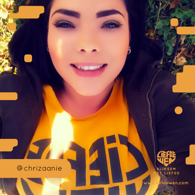 @chrizaanie sien die son as 'n kreatiewe opsie om te #SpeelMetGeel  🍋 🌞

#LiefdeWen hou van #SonVangers en van mense wat hoodies dra❤️