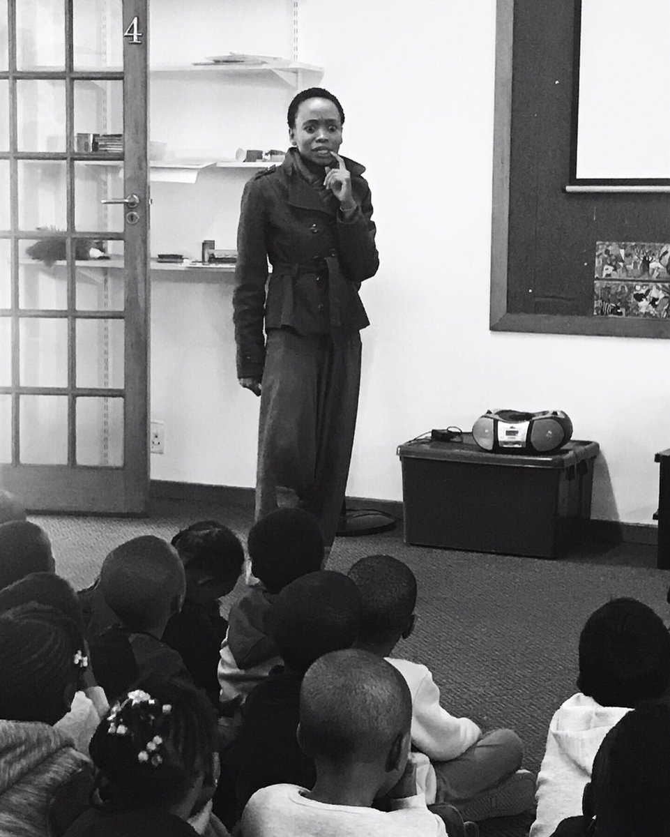 RefiloeMoahloli's tweet photo. I had the pleasure of reading my first book to the littlest of the littlelees at Christ Church Prep yesterday. So awesome to be reminded of its magical message. Akwande💛
#HowManyHellos https://t.co/bReliMmr88