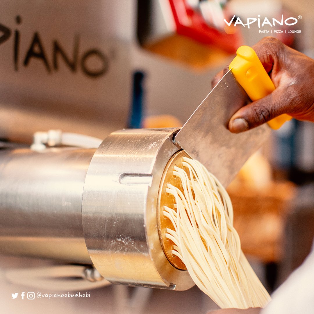vapianouae's tweet photo. Who still makes homemade pasta
Come to see our manifattura in action!
من منكم لا يزال يصنع الباستا من البداية؟
تعالوا لتروا كيفية صنع الباستا!
#vapiano #resturant #cafe #food #pasta #uae #uaegram #abudhabi #myabudhabi #instaad #coffee #festival #toleranceyear #lo https://t.co/KXYQ1v3996