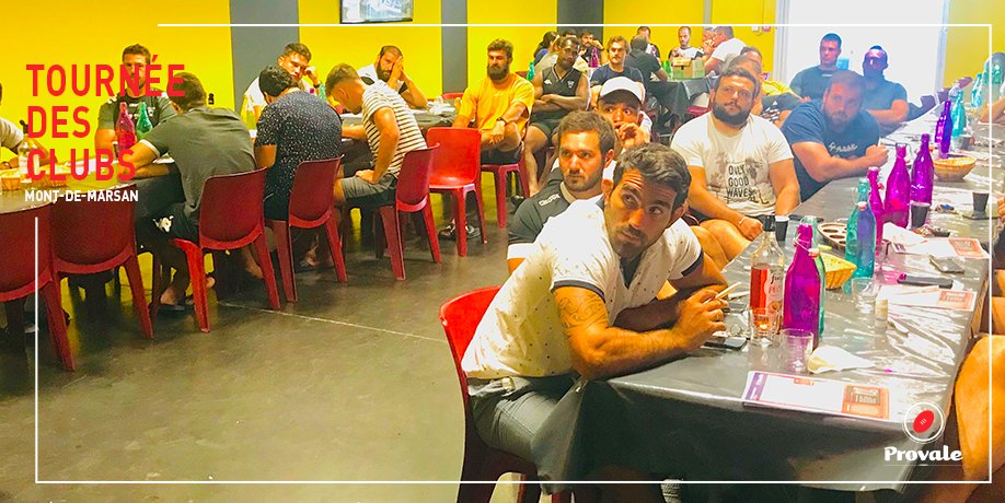 ProvaleRugby's tweet photo. [Tournée Des Clubs]
Hier, pendant qu'une équipe de Provale était à @USCXV, l'autre s'est rendue auprès des joueurs du @SMR_Rugby pour la visite collective.
Merci à tous pour l'accueil.
Bon début de saison 👊🏉
#EnsembleOnVaPlusLoin
#TournéeDesClubs https://t.co/6SqwZOkipD