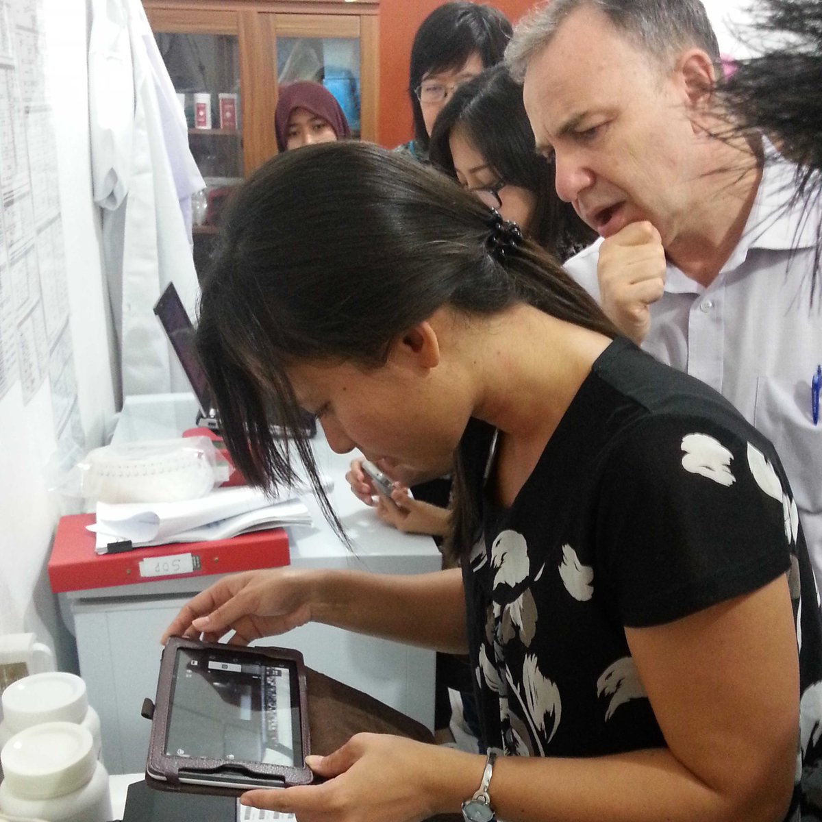 MORUBKK's tweet image. Vivax #malaria major cause of illness in Asia, Oceania, Horn of #Africa, Latin #America. Want to cure patients of P. vivax malaria quickly &amp;amp; help eliminate it? New study bit.ly/2LYnipz in @TheLancetInfDis by @ricprice99 @KThriemer @MORUBKK's Bob Taylor: Attn @DrTedros!