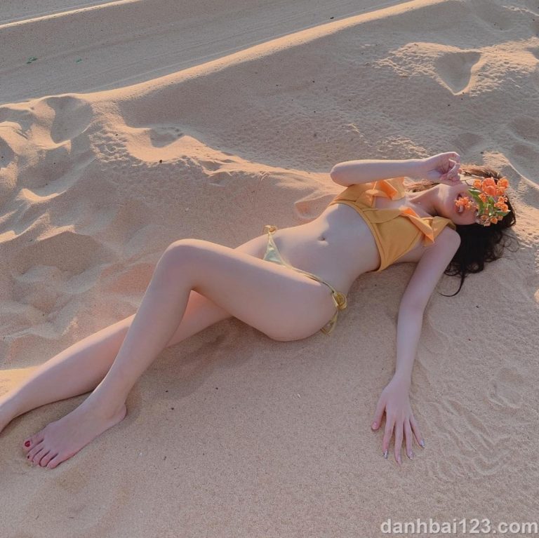 Man_Nguyen457's tweet photo. Kalli Nguyễn khoe dáng với bikini – 3 vòng nóng bỏng cùng chân dài miên man 🌻⚾️🌟🏈
Link: https://t.co/tJIvzFJDIZ

#hotgirlkalli #gaixinh #ngamgaidep https://t.co/XTzFXdAHf2