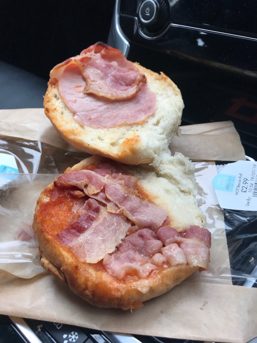 AndrewConsRec's tweet image. Bacon sarnie from “Jamie Oliver’s deli by shell”. No wonder your going bust fella / geez @jamieoliver