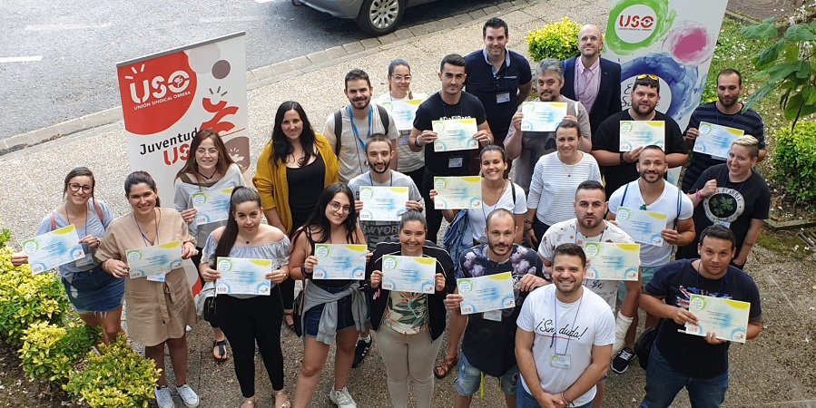 SindicatoUSO's tweet photo. Escucha el #podcast de #USO:
🔸Estudio #mujer y #BrechaDeGénero
🔹#IPC junio
🔸Despidos #Jofrasa, #Vestas, #Zener
🔹Movilizaciones #Ombuds
🔸Huelga calor #Selvafil
🔹#Huelga Aena #Bilbao y combustible #Barajas
🔸#SiniestralidadLaboral
🔹#EscuelaVeranoUSO
https://t.co/BIrO8X6nTS https://t.co/5ulZkLRhpI