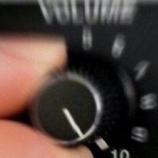 gipsyboimaze's tweet photo. *#InMyDenfese by @IGGYAZALEA starts playing on spotify*
me: https://t.co/NcR9oW5HTa