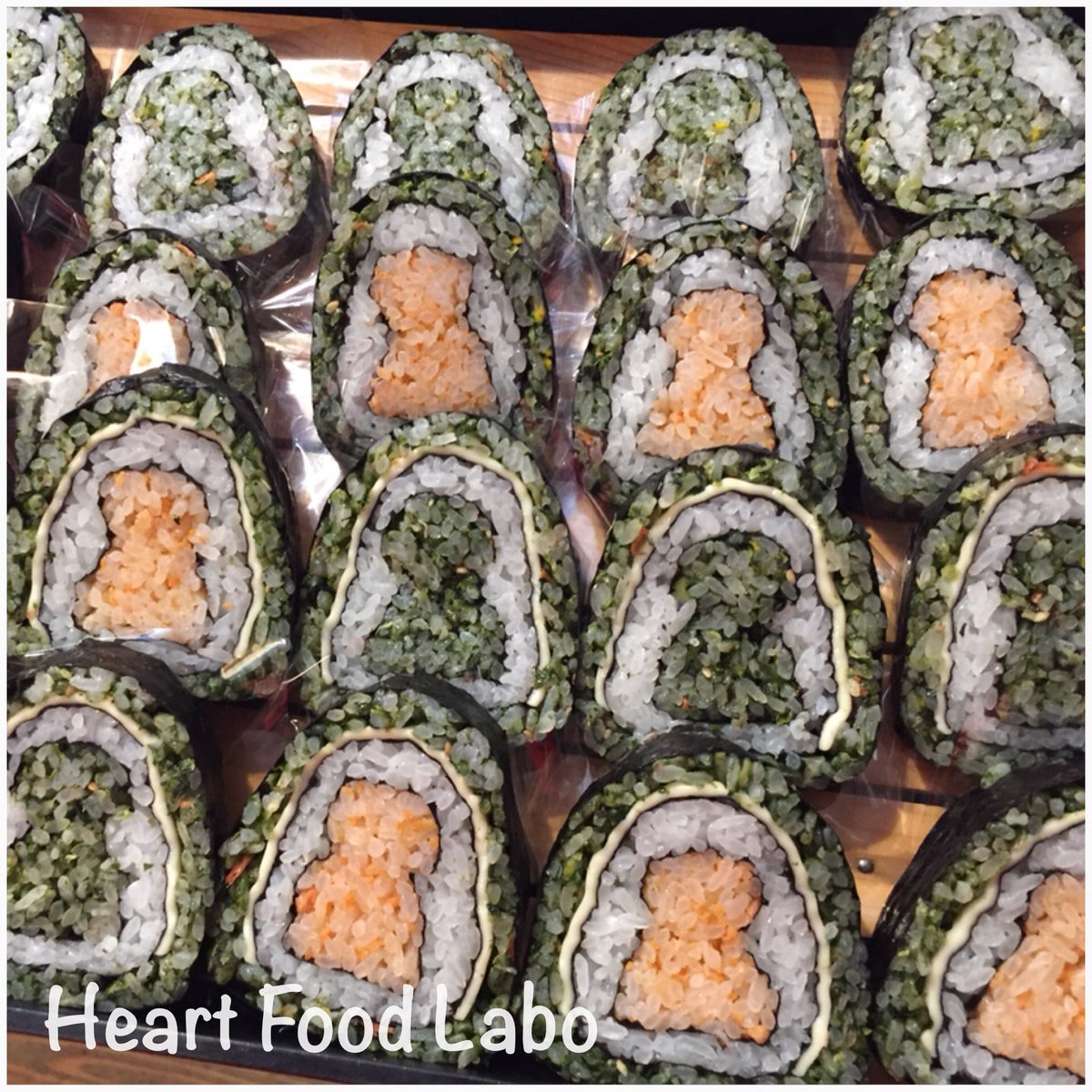 decomaki_jp's tweet photo. 古墳♫ こふん♫ コフン♫
レッスンお問合せ、ありがとうございます😊

#古墳 #百舌鳥・古市古墳群  #世界遺産 #古墳女子 #堺 #堺市 #デコ巻き #デコずし #デコ巻きずし #寿司 #デコ巻きずし教室 #大阪  #鳳 #hflabo #ハートフードラボ #レッスン募集中 https://t.co/d3sXbxqQ3b