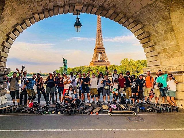 eboardevolution's tweet photo. French #ridergroup very nice spot and shot 👍
・・・
#parisgroupride #esk8 #esk8riders #esk8life #esk8squad #esk8community #esk8ordie #esk8france #esk8fr #evolveskateboards #Repost djlilfulla https://t.co/jdJkaLTdYX