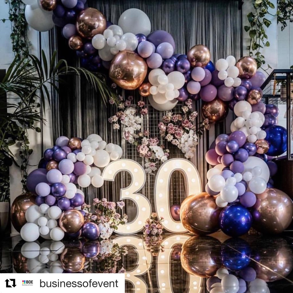 EventSpacesSA's tweet image. A beautiful set up for a birthday!! Simply gorgeous! ✨✨ #inspiration #venue #FridayMotivation