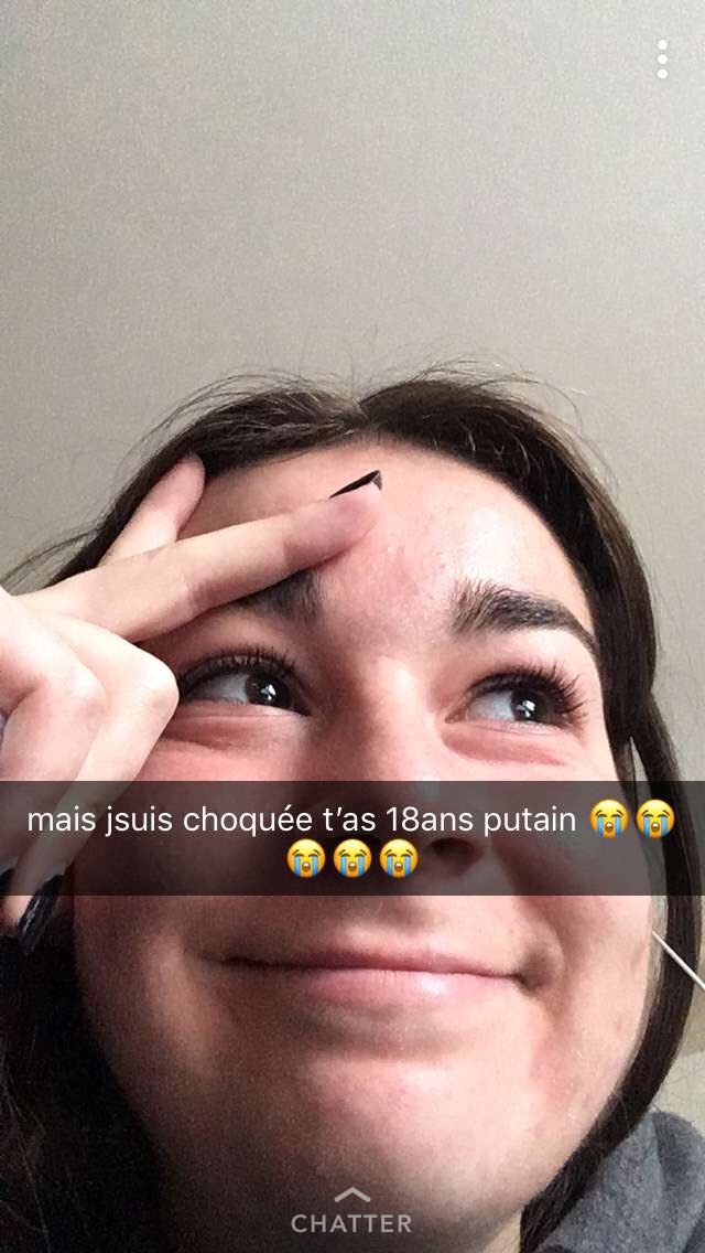 Hooksbloody's tweet photo. joyeux anniversaire @leea233 💓💓💓💓 jtm trop meuf https://t.co/GfZhROfno4