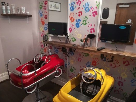 theautismpage's tweet image. Does your child struggle with getting their #haircut or going to the #hairdresser 

This post looks at some common reasons #autistic children may struggle with #haircuts and some tips on how to support them.

#autismawareness 

buff.ly/2O039SC