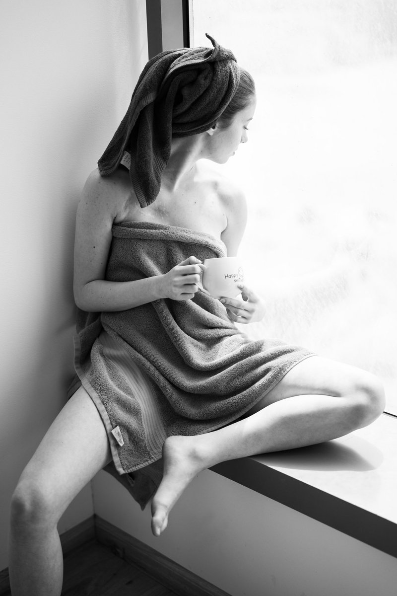 BaderPhoto's tweet image. Twitter is full of political noise, here is a pretty photo to cheer you up ♥  #bahrain #photographer #portraitphotography #PortraitChallenge #bealpha #sony