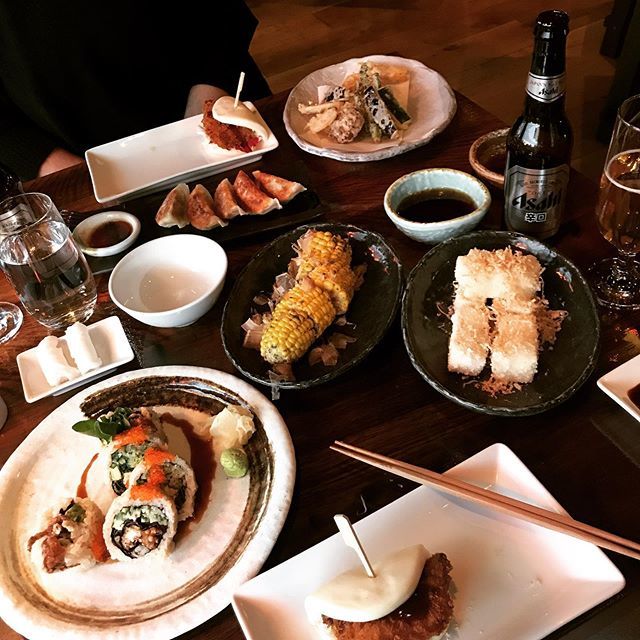 always_josefa's tweet photo. Hungry much? Just a quick snack before the show #getinmybelly #sohungry #melbournenights @sakerestaurant https://t.co/2iwi6vJldO https://t.co/kytKROdp2V