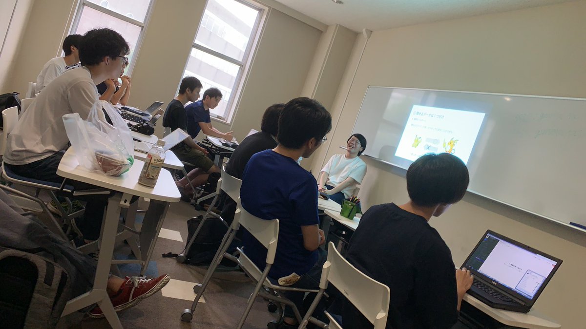 GunmaHack's tweet photo. プログラミングするなら切っても切り離せない、【Git】の講習会始まりました🐈
ポケモンの例に合わせてめちゃめちゃわかりやすく説明して頂いております☺︎ https://t.co/vOIMrdPQI4