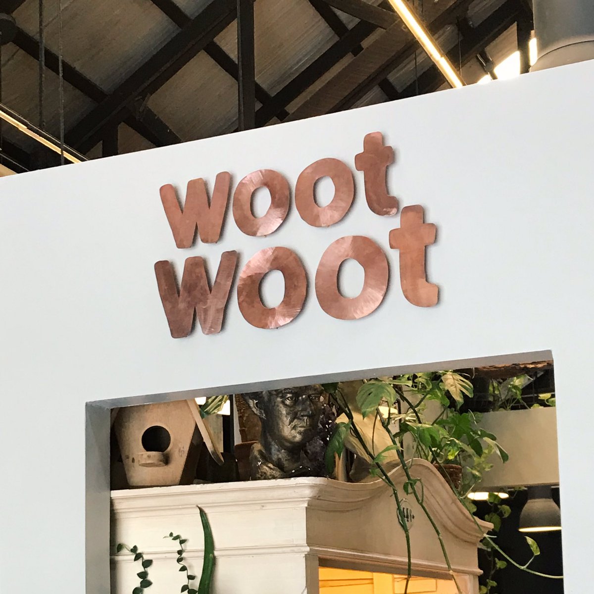 EaseAround's tweet photo. ‘woot woot store’ ขุมสมบัติเล็กๆ ในโครงการ warehouse 30 รวมของวินเทจหายาก และของตกแต่งบ้าน อารมณ์แบบเหมือนเดินเข้าไปในป่าแล้วเจอถ้ำที่มีสมบัติมากมายเลย 🦋🐞🏹 https://t.co/A8oumCwdeJ