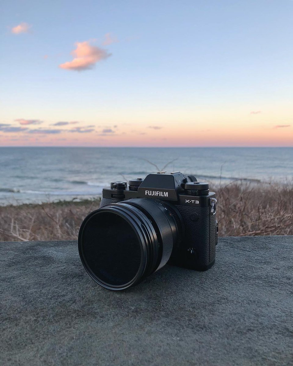 FujifilmME's tweet photo. #GearShot Fujifilm X-T3 

The X-T3 was built to be your side and taken around the world to capture unforgettable moments! Find out about its features here : https://t.co/4HjCcx9HBe

#FujifilmME #Fujifilm #XT3 https://t.co/3zLNIQ6LNl