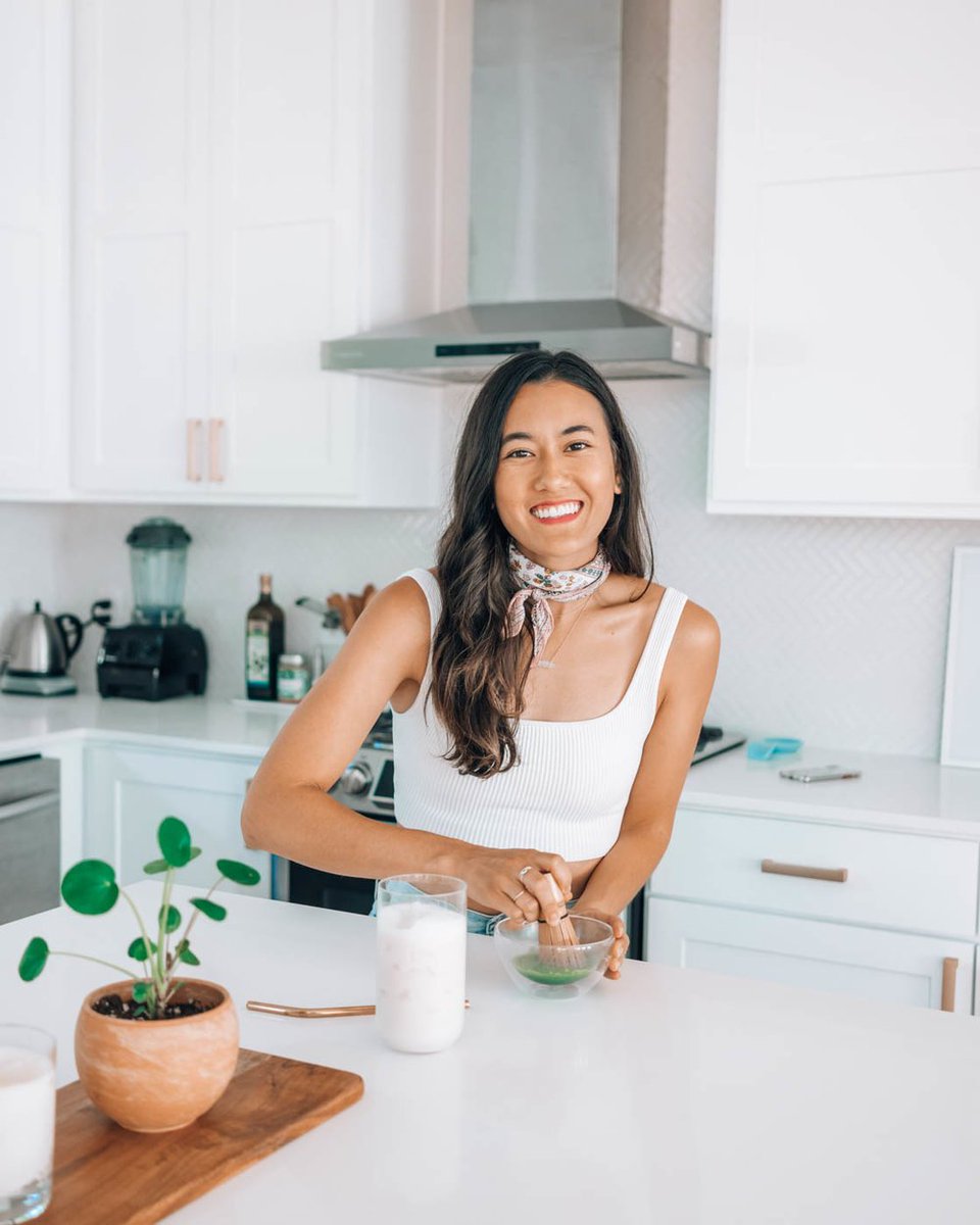 decorist tweet media