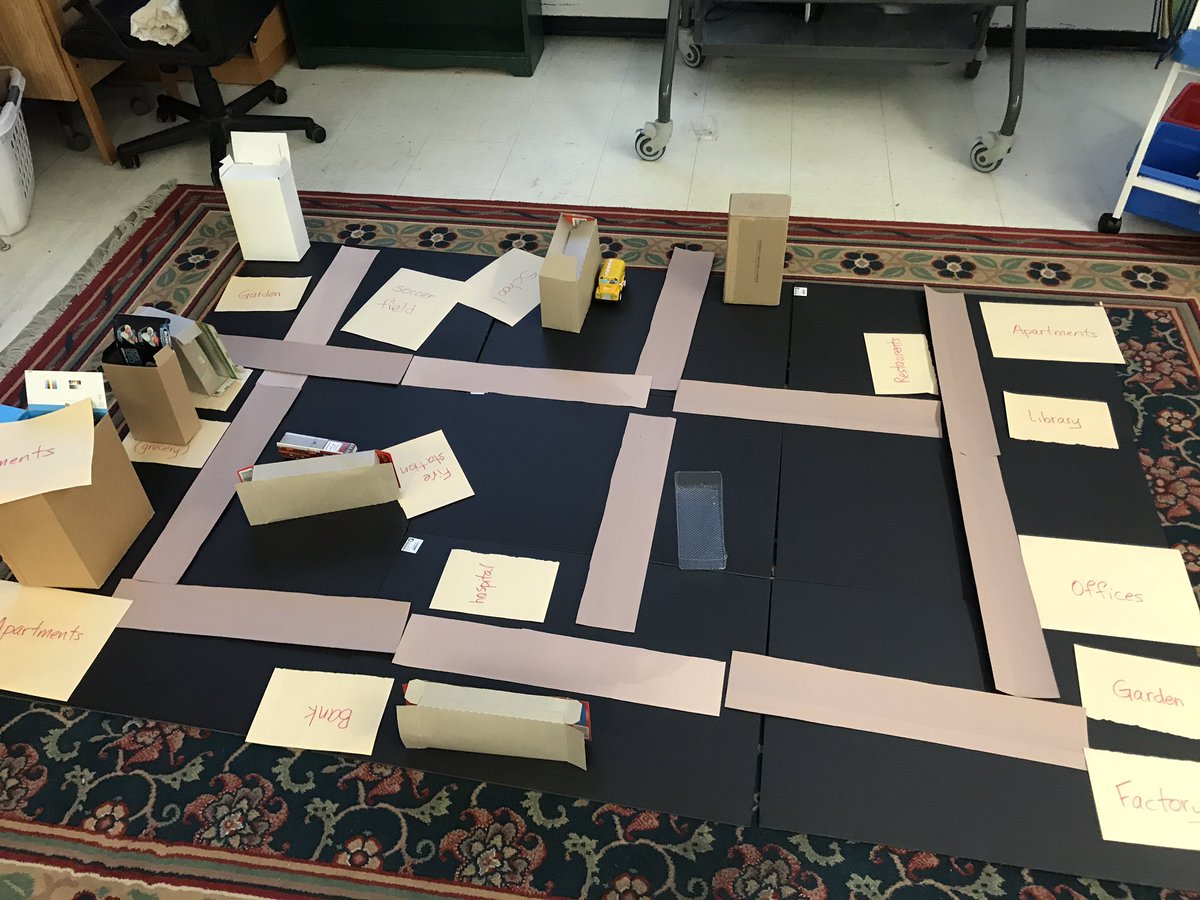 Angel04brea's tweet photo. Students learning what it takes to be a city planner; reading, designing and advocating for their community plan. I can’t wait to see their finished product!! #SummerTDSB @QVicSummer @TDSB_STEM https://t.co/A8YhBoIeL6