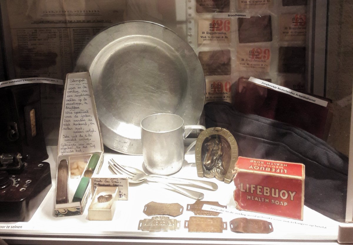 Expositie ter gelegenheid van 75 jaar bevrijding, over de oorlog in De Peel en wat dit betekende voor de familie Kortooms, te zien t/m eind okt. in Toon Kortoomsmuseum <a href="/KortoomsPark/">Toon Kortooms Park</a> Deurne vvvdepeel.nl/nl/activiteite…