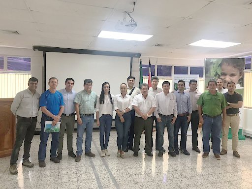 UPLLtd's tweet photo. #OpenCollaboration is truly in action with the success of our meeting with @CORBANA in #CostaRica, a key link between cultivators & the government. UPL #Bio-fungicides program has received full support from them. Read about #OpenAg: https://t.co/7KnCPsHjVO #myUPL #Biofungicides https://t.co/s6YIy9FQhy