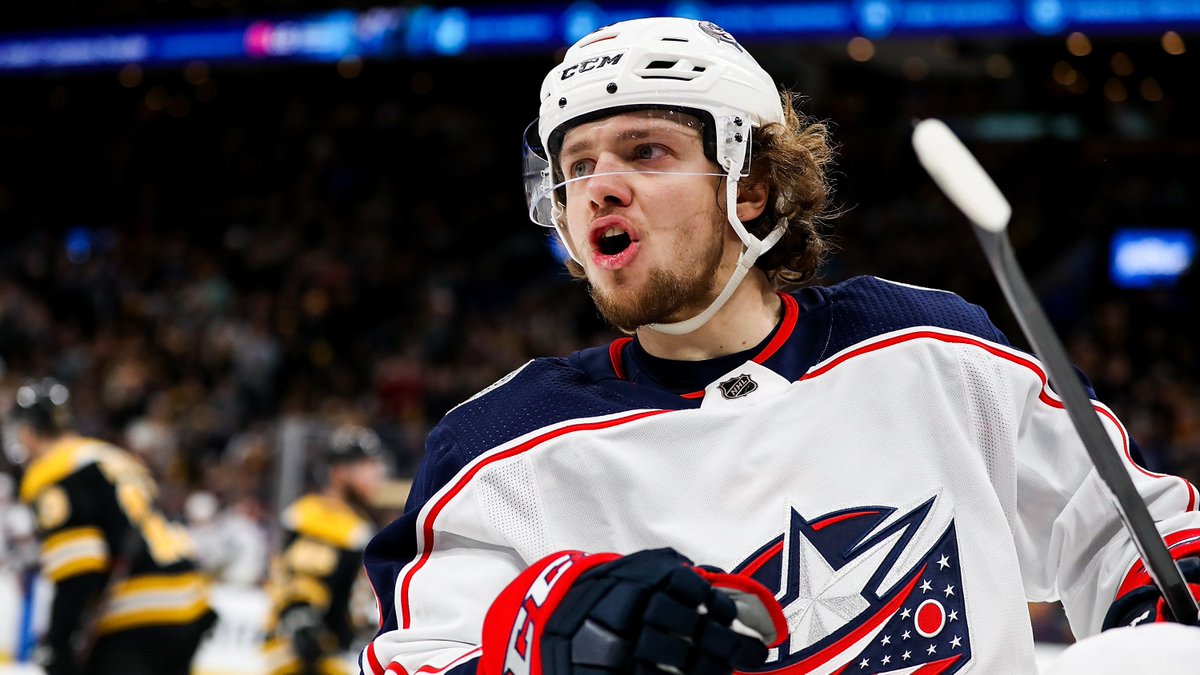 Deadspin's tweet photo. Artemi Panarin becomes highest-profile Russian athlete to criticize Vladimir Putin: https://t.co/rjuI5CuuST https://t.co/7J7V9dYPxa