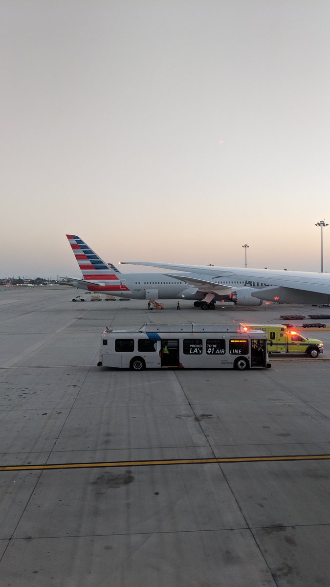 201901 Flights from LAX to KUL via HKG / Twitter