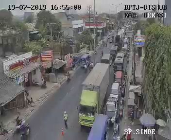 KabbekasiAtcs's tweet photo. 16.55 WIB lalu lintas simpang Indoporlen Tambun sore ini lalu lintas menuju Bekasi maupun Cibitung terpantau ramai lancar https://t.co/BY9NVL4yhV
