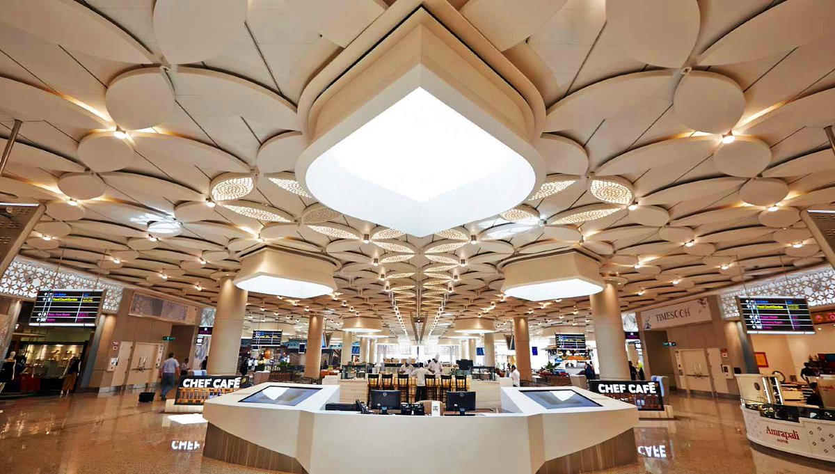 One of our favourite features of @CSIAMumbai is the use of three distinct perimeter friezes that echo the patterns of the traditional Rangoli craft. This demonstrates where Sense of Place was integrated into the design while aiding passenger orientation. #design