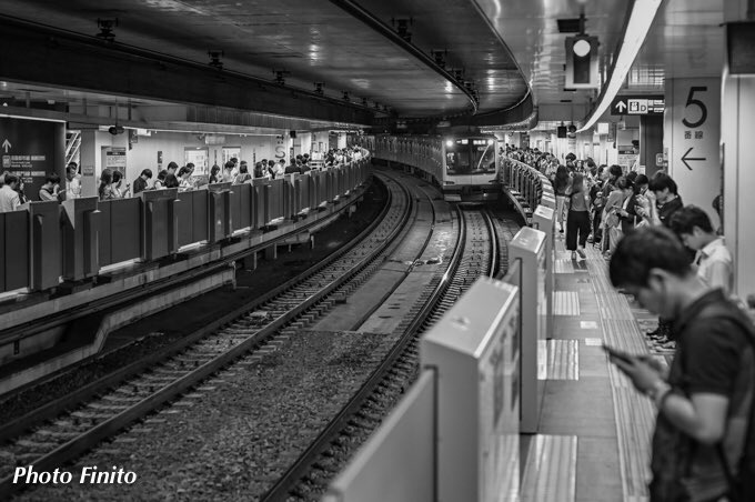 FinitoYamaguchi's tweet photo. #shibuya #shibuyastation #fukutoshinline #tokyometro #tokyo #monochrome #snapshot #東京 #渋谷 #渋谷駅 #副都心線 #モノクロ #スナップ写真 https://t.co/Kh54TrauDb