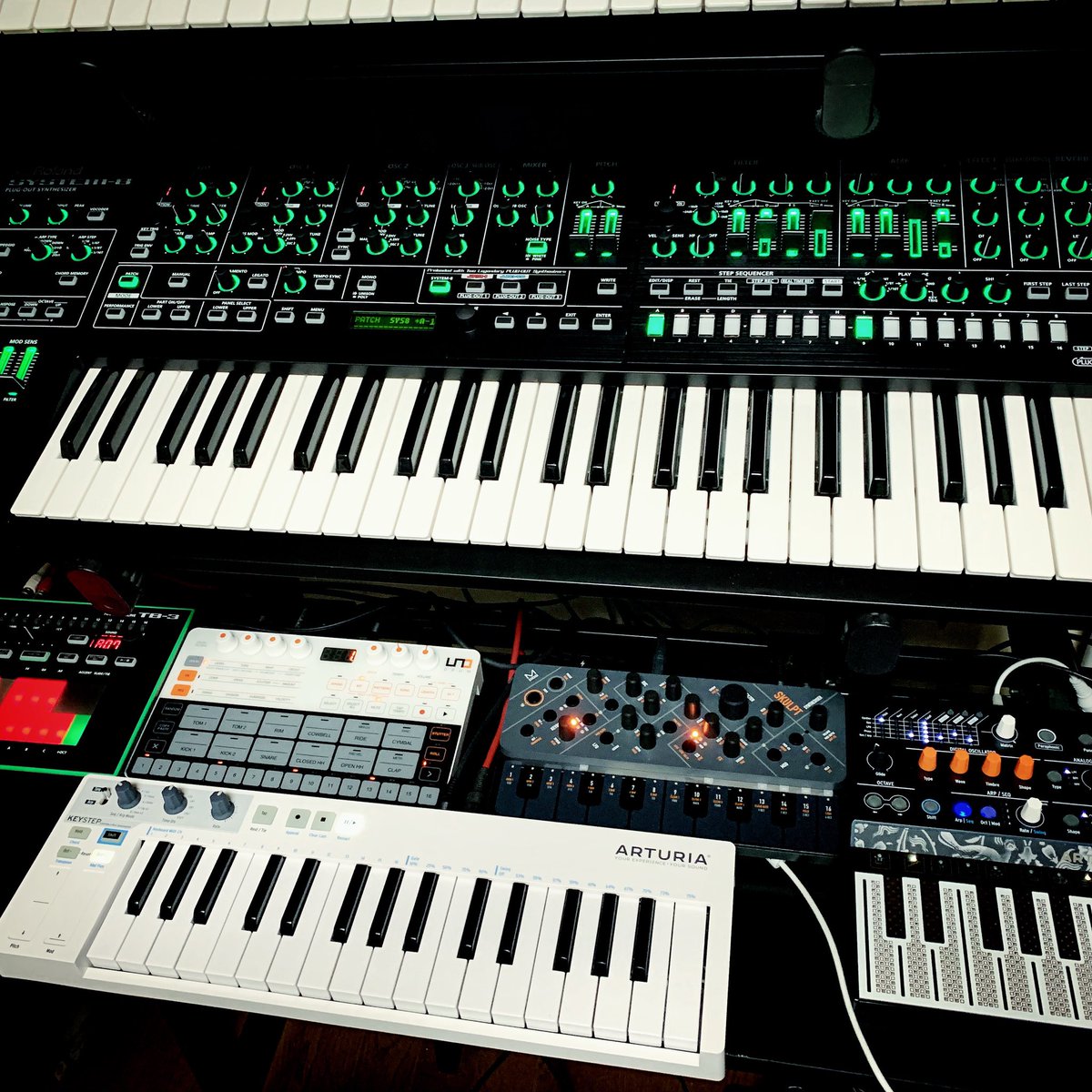 shu_sonicwave's tweet image. せってぃんぐ。
#system8 #tb3 #unodrum #skulpt #microfreak #keystep #roland #ikmultimedia #modal #arturia