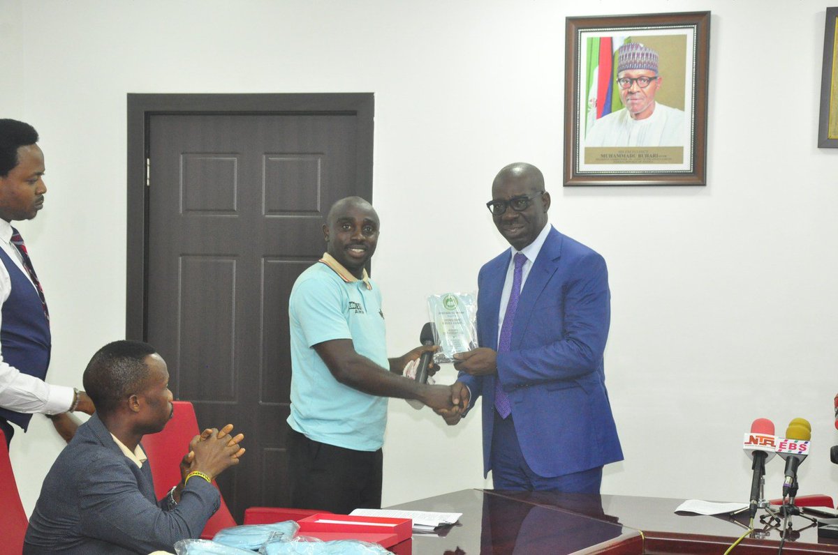 NigerDeltaRpts's tweet image. Edo State Poly Opens Two More Centres, Prioritises Skills  Devt.

nigerdeltareports.com/2019/07/19/edo…

@LeadershipNGA @EdoStateGovt @GovernorObaseki #centres #prioritises #skills #development #Nigeria #NigeriaNews #nigerdelta #nigerdeltanews #nigerdeltareports #nigerdeltaregions #education