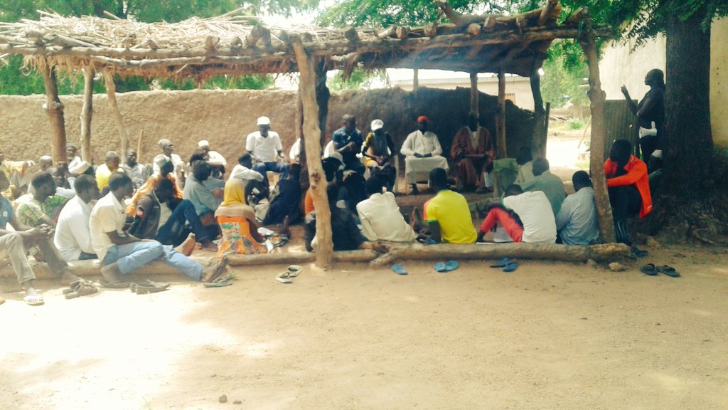 abdouramam's tweet photo. Décente sur Ouro tara 
Campagne de sensibilisation 
Gourvenance locale:
Entre Suivi participatifs et redevabilité. 
#JeMengage 
#Voix2Paix 
@EqualAccessCmr https://t.co/IjwHCiASqE