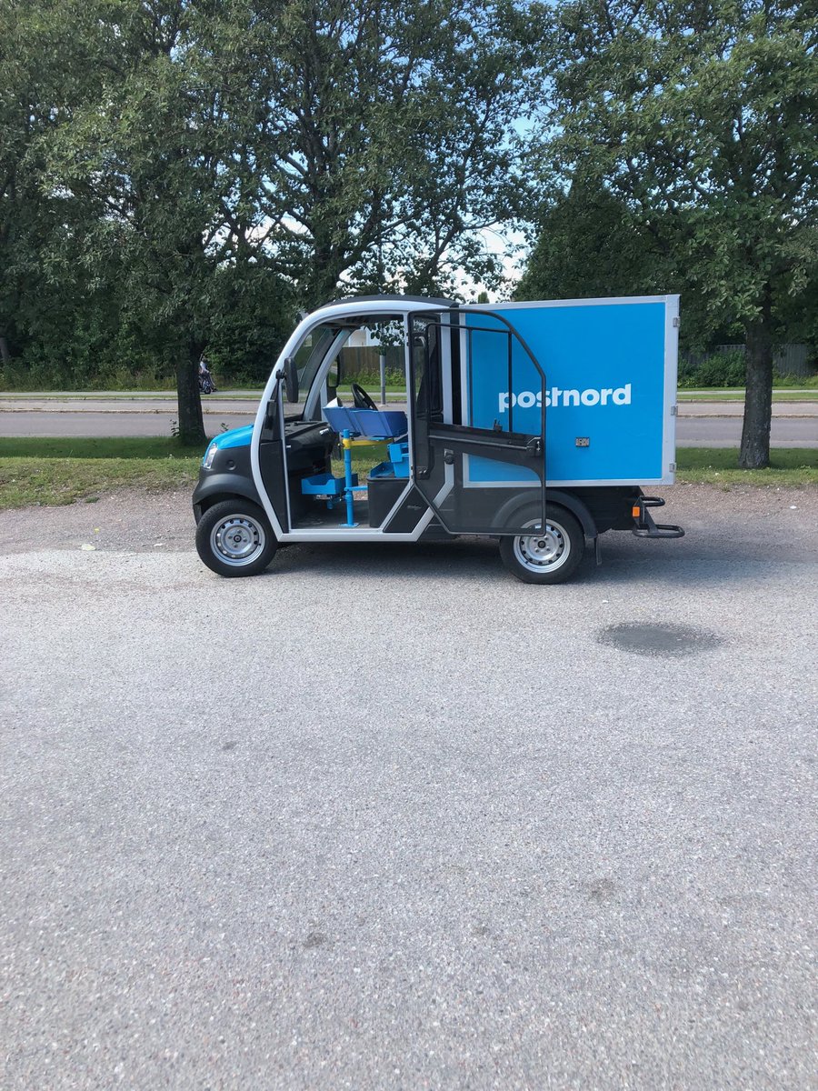 SvenErikAlhem's tweet photo. #Postnords service försämras i fråga om brevlådetömning. Om jag t ex lägger ett brev på lådan efter kl 09 en fredag vid Centralstation i Gävle får brevet ligga där ”i lugn o ro” tills lådan töms på måndagen eft helgen. Jag får väl vara glad så länge tömningen ej sker 1 gång i mån https://t.co/tZuil0Khit