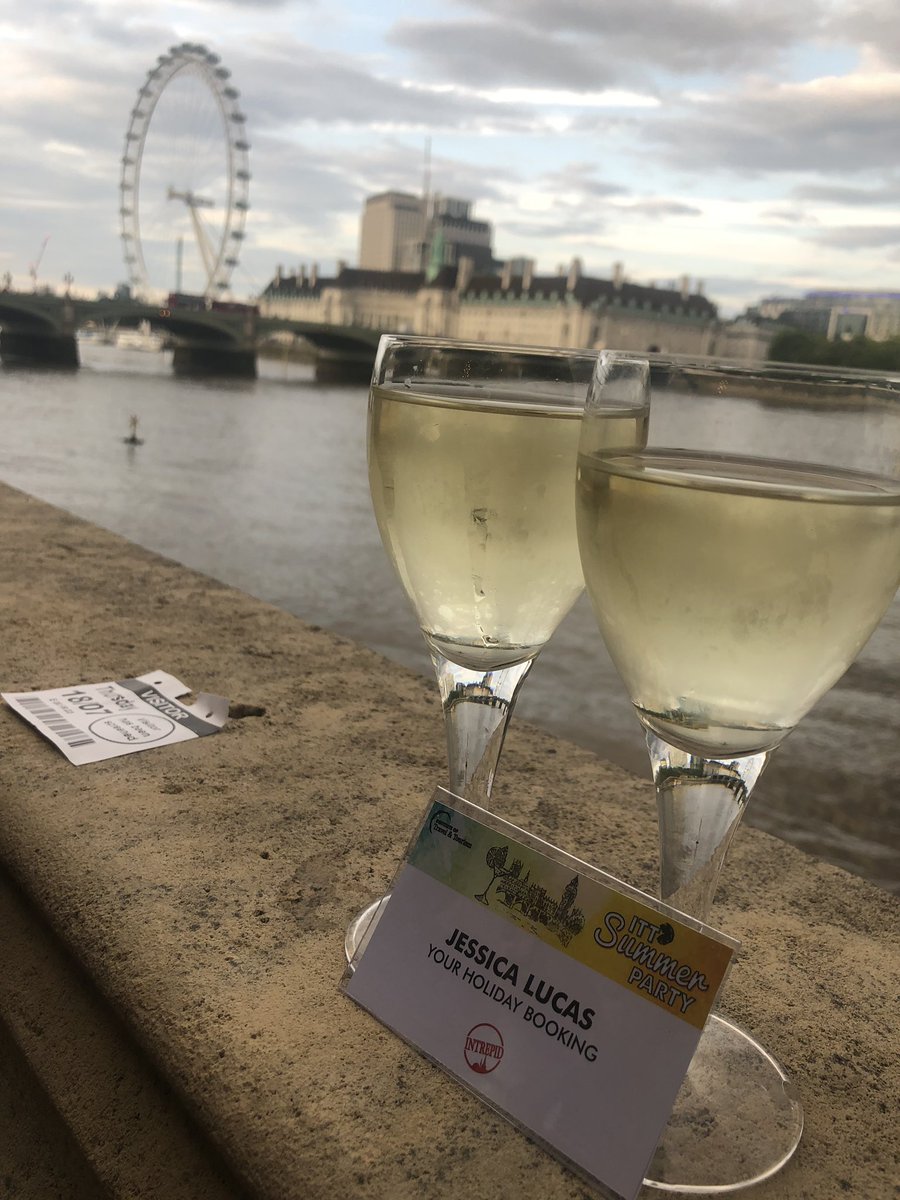 JessatVertical's tweet photo. Well done to the 2019 Student award winners at last nights #ITTSummerParty - such a beautiful evening and and what a venue! @HouseofCommons 💚
@ITTFutureYou @ittnews @VerticalTravelG https://t.co/jTTmRlthv0