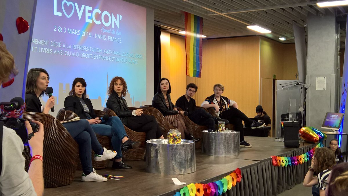 mischwyder's tweet photo. Some #LoveCon memories. Remember when #elisebauman made an instagramstory in the plane? (Screenshots) #natvanlis #creampuffs #privateparty https://t.co/lmAc4gKPJw